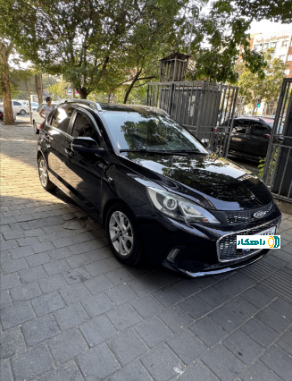 ام وی ام 315 هاچ بک